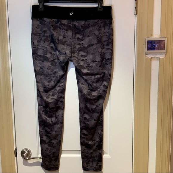 ASICS. Gray/Black workout pants. Sportswear. Athletic. Size XL. - Picture 2 of 11